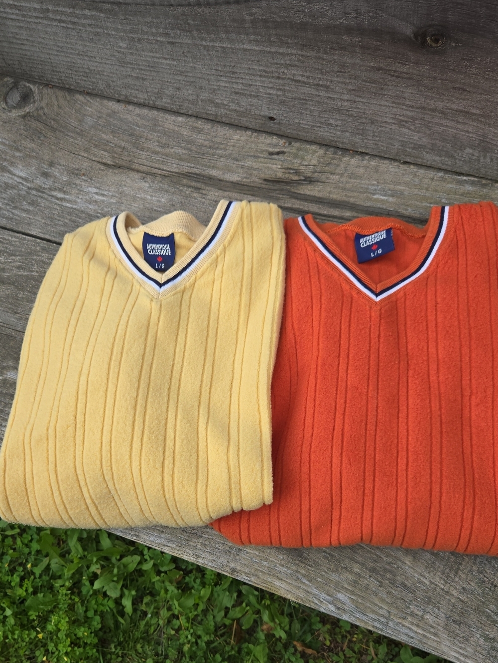 Eddie Bauer Men's Orange V-Neck Ribbed Sweater